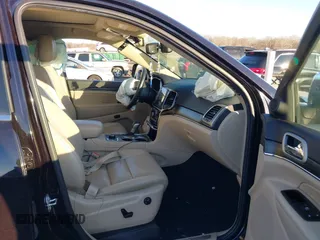 2020 Jeep Grand Cherokee Limited X z VIN 1C4RJFBT5LC338639, wystawiony jako IAAI lot #41366809 z przebiegiem 96 541 mil mil oraz . Historia ofert i sprzedaży dostępna na DreamBid. Obrazek 5.