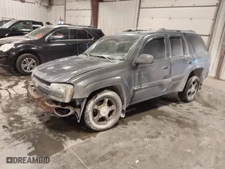 2004 Chevrolet TrailBlazer LS with VIN 1GNDT13S942111367, listed as a IAAI auction lot 41579052 with 213,550 mi miles. Bid and sale history available at carsss.com. Image 17.