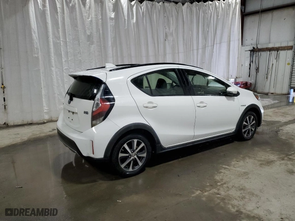 2018 Toyota Prius c One with VIN JTDKDTB3XJ1599992, listed as a Copart auction lot 50770785 with 126,880 mi miles and Clean Title. Bid and sale history available at carsss.com. Image 3.