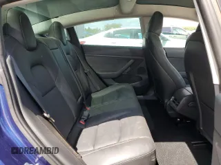 2023 Tesla Model 3 Performance z VIN 5YJ3E1EC4PF558646, wystawiony jako Copart lot #55201985 z przebiegiem 24 455 mil mil oraz Nie do naprawy. Historia ofert i sprzedaży dostępna na DreamBid. Obrazek 10.