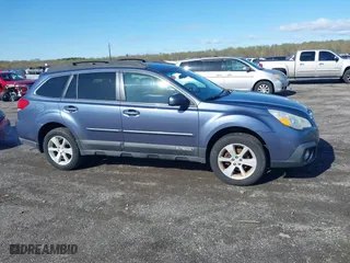 2014 Subaru Outback 2.5i Premium with VIN 4S4BRBCC0E3309291, listed as a IAAI auction lot 41985710 with 316,078 mi miles. Bid and sale history available at carsss.com. Image 13.