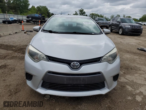 2016 Toyota Corolla L z VIN 2T1BURHE9GC493257, wystawiony jako Copart lot #57447485 z przebiegiem 178 565 mil mil oraz Szkoda całkowita • Salvage title. Historia ofert i sprzedaży dostępna na DreamBid. Obrazek 5.