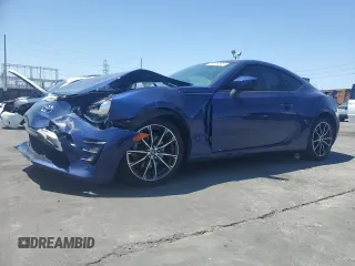 2019 Toyota 86 z VIN JF1ZNAA12K8704071, wystawiony jako Copart lot #56255585 z przebiegiem 66 566 mil mil oraz Szkoda całkowita • Salvage title. Historia ofert i sprzedaży dostępna na DreamBid. Obrazek 1.