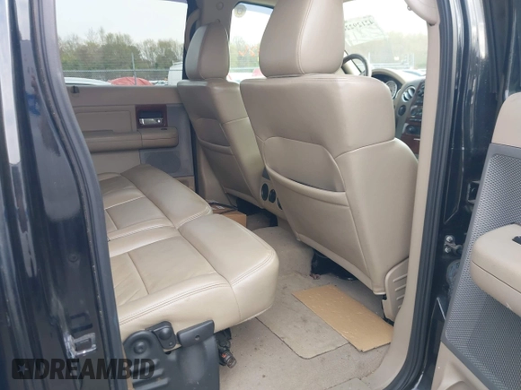 2006 Ford F-150 XLT with VIN 1FTPW14536FA61650, listed as a IAAI auction lot 42129226 with 1 mi miles. Bid and sale history available at carsss.com. Image 8.