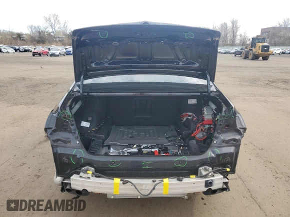 2019 BMW 7 Series 750i xDrive with VIN WBA7F2C58KB239624, listed as a Copart auction lot 53781025 with 87,894 mi miles and Salvage title. Bid and sale history available at DreamBid. Image 6.