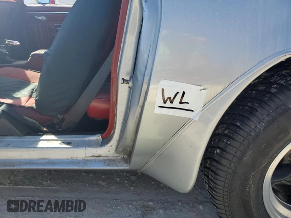 1977 Pontiac Firebird z VIN 2W87Z7N152633, wystawiony jako Copart lot #41438935 z przebiegiem 17 837 mil mil oraz Nie do naprawy • Non repairable. Historia ofert i sprzedaży dostępna na DreamBid. Obrazek 12.