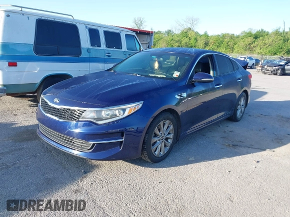 2018 Kia Optima S z VIN 5XXGT4L38JG260519, wystawiony jako IAAI lot #41969051 z przebiegiem 197 359 mil mil oraz . Historia ofert i sprzedaży dostępna na DreamBid. Obrazek 2.