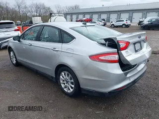 2016 Ford Fusion S z VIN 1FA6P0G72G5121270, wystawiony jako IAAI lot #41879078 z przebiegiem 174 331 mil mil oraz . Historia ofert i sprzedaży dostępna na DreamBid. Obrazek 3.