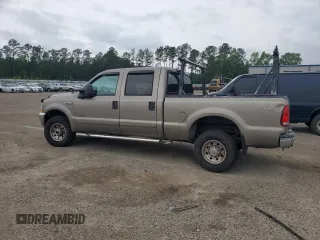 2002 Ford F-250 XL with VIN 1FTNW21F72ED60827, listed as a Copart auction lot 55678325 with 372,717 mi miles and Clean title. Bid and sale history available at DreamBid. Image 2.