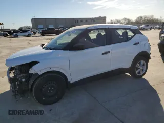 2024 Nissan Kicks S with VIN 3N1CP5BV6RL522908, listed as a Copart auction lot 49353005 with 2,034 mi miles and Salvage Title. Bid and sale history available at carsss.com. Image 1.