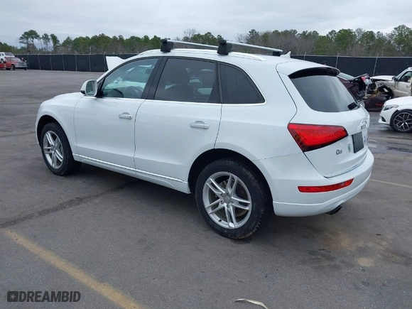 2016 Audi Q5 Premium with VIN WA1C2AFPXGA082612, listed as a IAAI auction lot 41545285 with 92,528 mi miles. Bid and sale history available at carsss.com. Image 3.