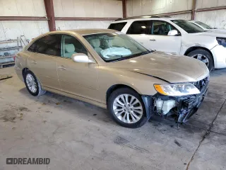2011 Hyundai Azera GLS with VIN KMHFC4DD3BA533068, listed as a Copart auction lot 81233384 with 0 mi miles and Salvage Title. Bid and sale history available at carsss.com. Image 4.