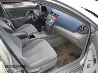 2011 Toyota Camry LE z VIN 4T1BF3EK1BU209614, wystawiony jako IAAI lot #42193388 z przebiegiem 197 732 mil mil oraz . Historia ofert i sprzedaży dostępna na DreamBid. Obrazek 5.