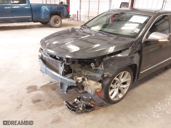 2015 Chevrolet Impala LTZ with VIN 2G1165S33F9136329, listed as a IAAI auction lot 41639698 with 198,027 mi miles. Bid and sale history available at carsss.com. Image 6.