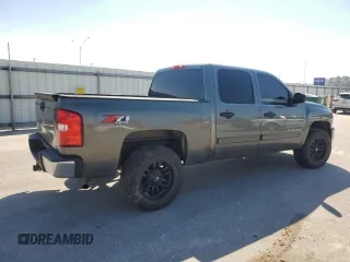 2011 Chevrolet Silverado 1500 LT with VIN 3GCPKSE32BG226210, listed as a Copart auction lot 46522965 with 160,164 mi miles and Salvage Title. Bid and sale history available at carsss.com. Image 3.