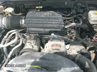 2005 Dodge Dakota Laramie z VIN 1D7HW58NX5S228023, wystawiony jako IAAI lot #41921318 z przebiegiem 129 603 mil mil oraz . Historia ofert i sprzedaży dostępna na DreamBid. Obrazek 14.