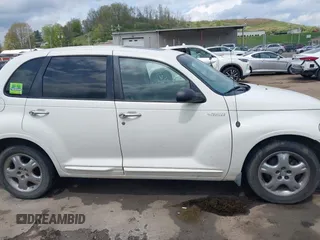 2001 Chrysler PT Cruiser z VIN 3C8FY4BB51T692106, wystawiony jako IAAI lot #42113789 z przebiegiem 161 099 mil mil oraz . Historia ofert i sprzedaży dostępna na DreamBid. Obrazek 13.