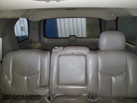 2004 GMC Yukon SLE with VIN 1GKEK13TX4J244318, listed as a Copart auction lot 82329764 with 172,216 mi miles and Salvage Title. Bid and sale history available at carsss.com. Image 10.