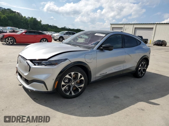 2021 Ford Mustang Mach-E Premium с VIN 3FMTK3R7XMMA53392, выставлен на аукционе Copart как лот 55447215 с пробегом 45 094 миль миль и Списание • Salvage title. История ставок и продаж доступна на DreamBid. Изображение 1.