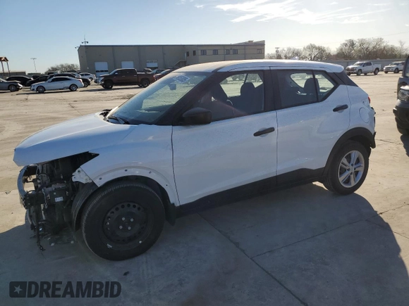 2024 Nissan Kicks S with VIN 3N1CP5BV6RL522908, listed as a Copart auction lot 49353005 with 2,034 mi miles and Salvage Title. Bid and sale history available at carsss.com. Image 1.