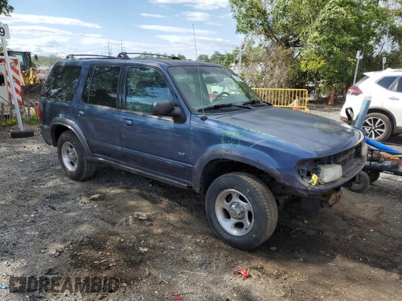 2000 Ford Explorer XLT с VIN 1FMZU73E4YZA81714, выставлен на аукционе Copart как лот 58205685 с пробегом 141 966 миль миль и Списание • Salvage title. История ставок и продаж доступна на DreamBid. Изображение 4.