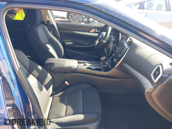 2016 Nissan Maxima SR with VIN 1N4AA6AP6GC398426, listed as a IAAI auction lot 41468260 with 153,716 mi miles and . Bid and sale history available at DreamBid. Image 5.