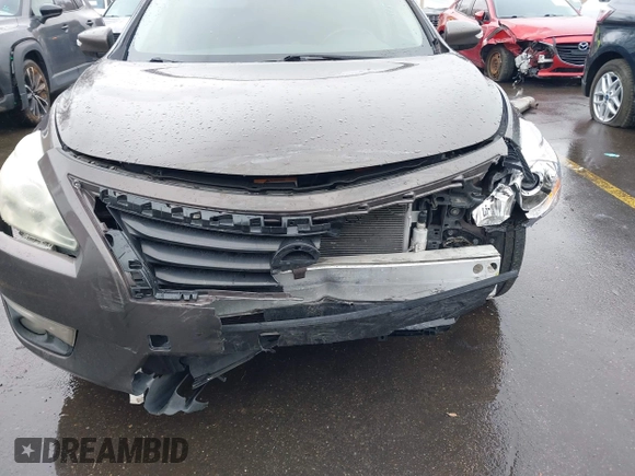 2013 Nissan Altima SV with VIN 1N4BL3AP4DC922343, listed as a IAAI auction lot 41746608 with 185,240 mi miles and . Bid and sale history available at DreamBid. Image 6.