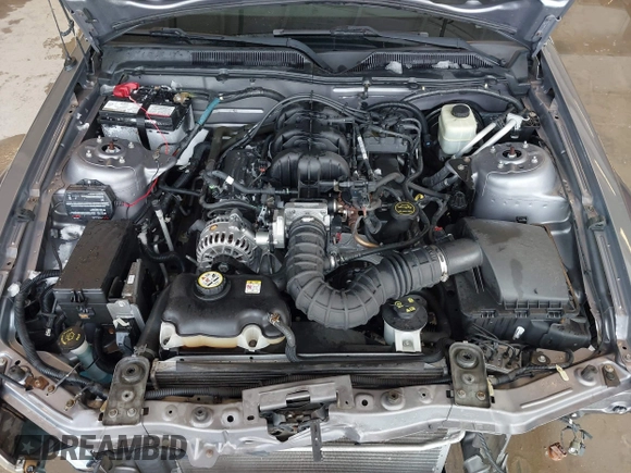 2006 Ford Mustang Standard with VIN 1ZVFT84N965229999, listed as a IAAI auction lot 41596134 with 60,473 mi miles and . Bid and sale history available at carsss.com. Image 10.