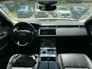 2019 Land Rover Range Rover Velar S with VIN SALYB2EXXKA217754, listed as a Copart auction lot 58660235 with 57,394 mi miles and Clean title. Bid and sale history available at DreamBid. Image 9.