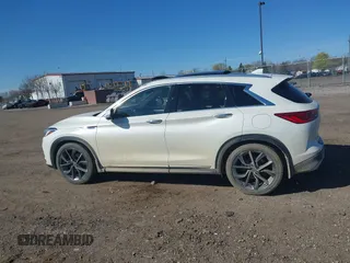 2019 Infiniti QX50 Essential z VIN 3PCAJ5M35KF120657, wystawiony jako IAAI lot #42072946 z przebiegiem 78 042 mil mil oraz . Historia ofert i sprzedaży dostępna na DreamBid. Obrazek 14.