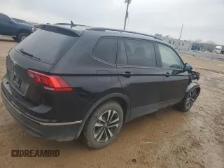 2023 Volkswagen Tiguan S z VIN 3VVRB7AX5PM038208, wystawiony jako Copart lot #44760825 z przebiegiem 33 661 mil mil oraz Szkoda całkowita • Salvage title. Historia ofert i sprzedaży dostępna na DreamBid. Obrazek 3.