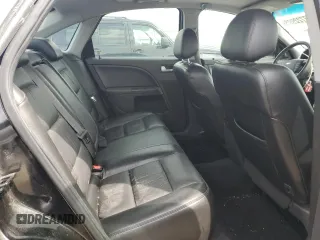 2006 Ford Five Hundred Limited z VIN 1FAFP28146G165585, wystawiony jako Copart lot #57722995 z przebiegiem 201 490 mil mil oraz Nie do naprawy. Historia ofert i sprzedaży dostępna na DreamBid. Obrazek 10.