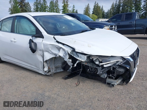 2022 Nissan Sentra SV z VIN 3N1AB8CV1NY272528, wystawiony jako IAAI lot #42344178 z przebiegiem 50 569 mil mil oraz . Historia ofert i sprzedaży dostępna na DreamBid. Obrazek 6.