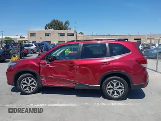2021 Subaru Forester Premium z VIN JF2SKAJC6MH445546, wystawiony jako IAAI lot #42605027 z przebiegiem 56 712 mil mil oraz . Historia ofert i sprzedaży dostępna na DreamBid. Obrazek 13.