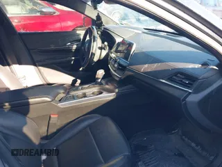 2022 Cadillac CT4 Premium Luxury z VIN 1G6DF5RK9N0118849, wystawiony jako IAAI lot #41587644 z przebiegiem 84 367 mil mil oraz . Historia ofert i sprzedaży dostępna na DreamBid. Obrazek 5.