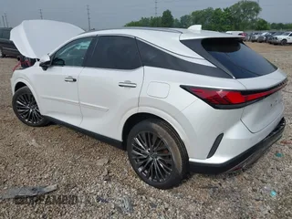2024 Lexus RX 350h z VIN 2T2BBMCA9RC025394, wystawiony jako IAAI lot #42481956 z przebiegiem 13 910 mil mil oraz . Historia ofert i sprzedaży dostępna na DreamBid. Obrazek 3.