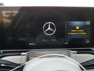 2022 Mercedes-Benz S 580 z VIN W1K6G7GB1NA119379, wystawiony jako Copart lot #72932952 z przebiegiem 2962 mil mil oraz . Historia ofert i sprzedaży dostępna na DreamBid. Obrazek 9.