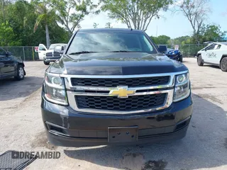 2019 Chevrolet Suburban LT z VIN 1GNSKHKC0KR203405, wystawiony jako IAAI lot #42393200 z przebiegiem 109 211 mil mil oraz . Historia ofert i sprzedaży dostępna na DreamBid. Obrazek 17.