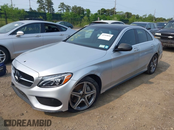 2018 Mercedes-Benz C 300 с VIN 55SWF4KB4JU267819, выставлен на аукционе IAAI как лот 42395826 с пробегом 44 618 миль миль и . История ставок и продаж доступна на DreamBid. Изображение 2.
