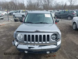 2016 Jeep Patriot Latitude с VIN 1C4NJPFB0GD543677, выставлен на аукционе IAAI как лот 41558393 с пробегом 101 932 миль миль и . История ставок и продаж доступна на DreamBid. Изображение 12.