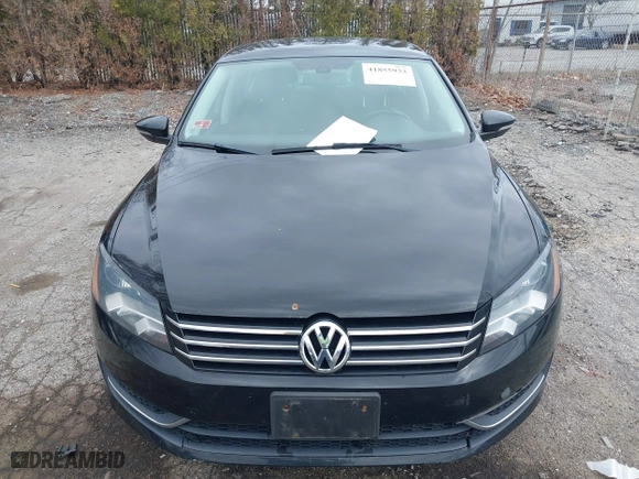 2012 Volkswagen Passat SE with VIN 1VWBP7A38CC033611, listed as a IAAI auction lot 41855933 with 155,429 mi miles. Bid and sale history available at carsss.com. Image 6.