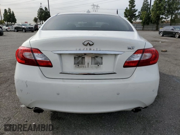 2013 Infiniti M with VIN JN1BY1AP6DM510258, listed as a Copart auction lot 84430924 with 136,641 mi miles and Salvage Title. Bid and sale history available at carsss.com. Image 6.