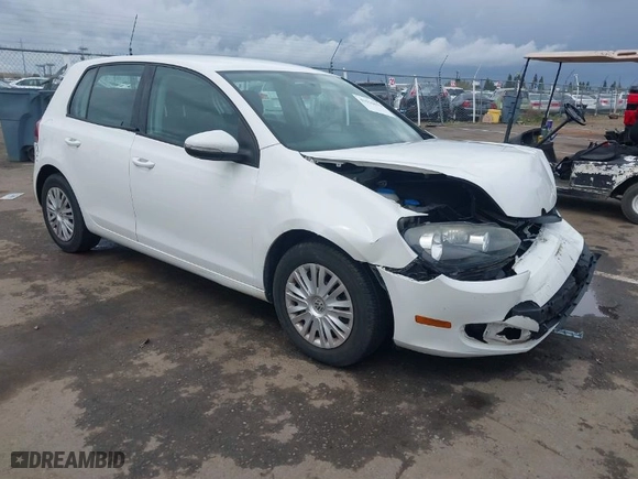 2010 Volkswagen Golf with VIN WVWDB7AJ5AW092782, listed as a IAAI auction lot 41916632 with 137,207 mi miles. Bid and sale history available at carsss.com. Image 1.