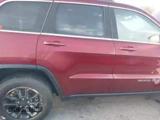 2021 Jeep Grand Cherokee Laredo X with VIN 1C4RJEAG7MC712703, listed as a IAAI auction lot 41822921 with 38,048 mi miles and . Bid and sale history available at DreamBid. Image 12.