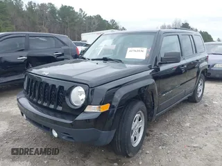 2016 Jeep Patriot Sport z VIN 1C4NJPBA9GD734320, wystawiony jako IAAI lot #41762036 z przebiegiem 121 945 mil mil oraz . Historia ofert i sprzedaży dostępna na DreamBid. Obrazek 2.