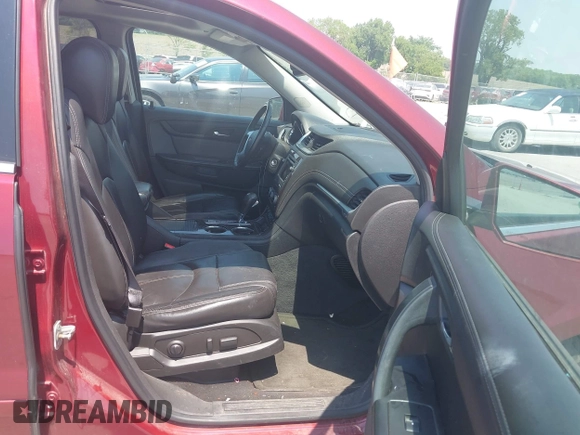 2015 Chevrolet Traverse LT z VIN 1GNKVHKD2FJ241884, wystawiony jako IAAI lot #42452598 z przebiegiem 194 214 mil mil oraz . Historia ofert i sprzedaży dostępna na DreamBid. Obrazek 5.