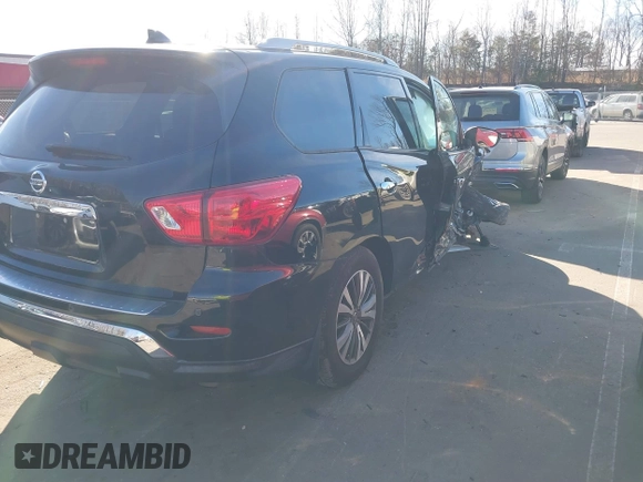 2020 Nissan Pathfinder S with VIN 5N1DR2AN0LC647977, listed as a IAAI auction lot 41442581 with 27,202 mi miles. Bid and sale history available at carsss.com. Image 4.
