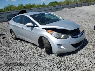 2013 Hyundai Elantra GLS с VIN KMHDH4AE2DU881886, выставлен на аукционе Copart как лот 52781275 с пробегом 64 252 миль миль и Списание • Salvage title. История ставок и продаж доступна на DreamBid. Изображение 4.