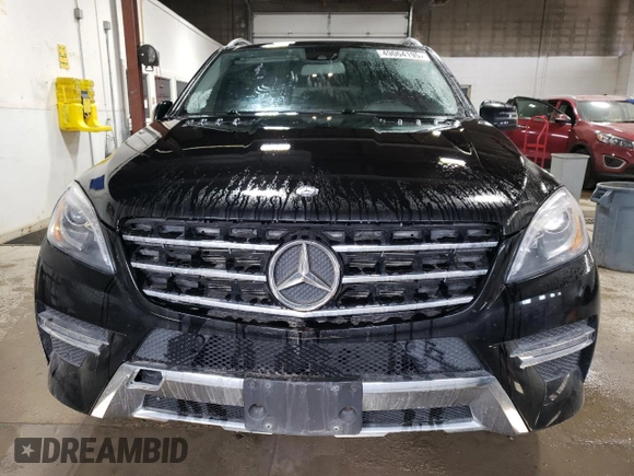 2015 Mercedes-Benz M 400 with VIN 4JGDA5GB0FA513220, listed as a Copart auction lot 49064195 with 138,715 mi miles and Clean Title. Bid and sale history available at DreamBid. Image 5.
