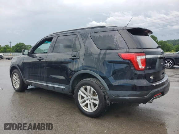 2018 Ford Explorer XLT z VIN 1FM5K8D87JGC55926, wystawiony jako Copart lot #57033875 z przebiegiem 197 354 mil mil oraz Szkoda całkowita • Salvage title. Historia ofert i sprzedaży dostępna na DreamBid. Obrazek 2.